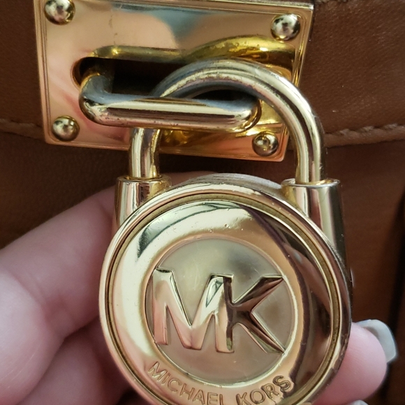 Michael Kors Handbag & Matching wallet - Picture 5 of 8